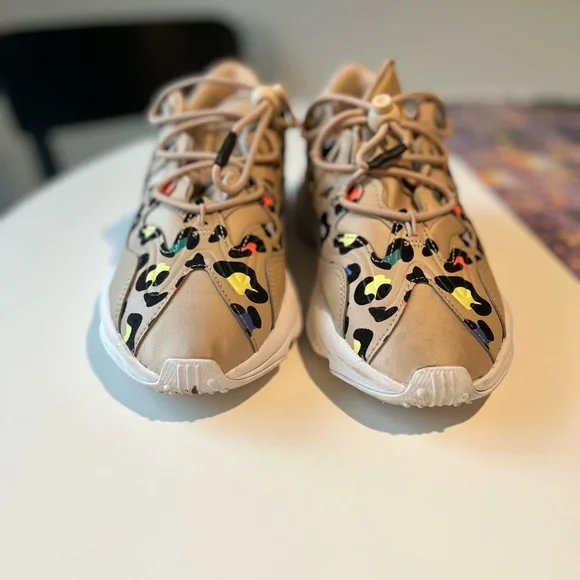 Adidas Ozweego - Picture 3 of 4